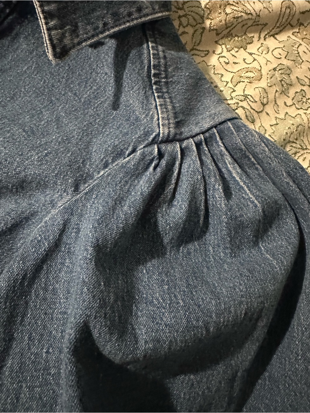 Blue Puff-Sleeve Denim Jacket - Picture 15 of 16
